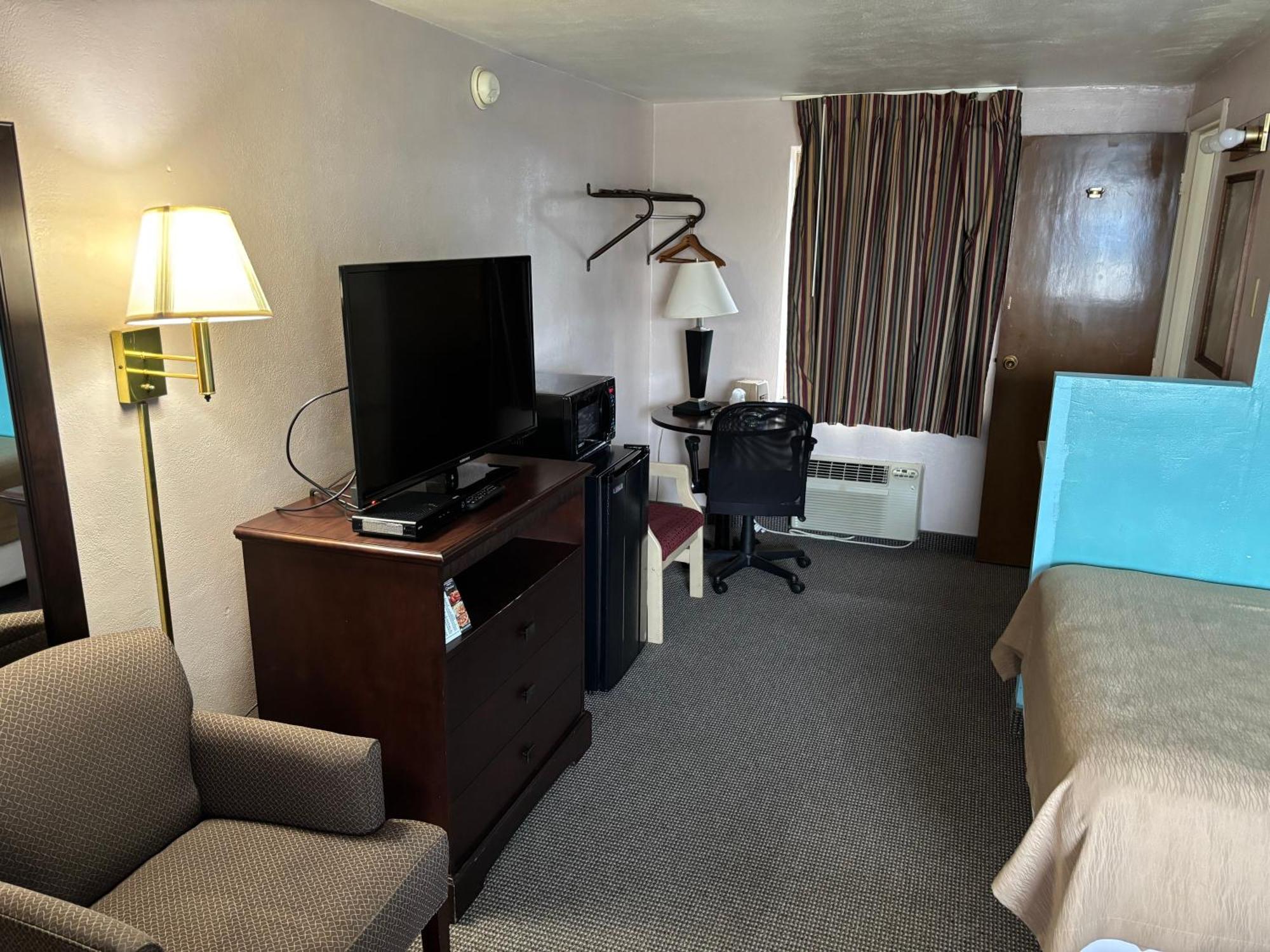 Budget Host Inn Somerset Exteriör bild
